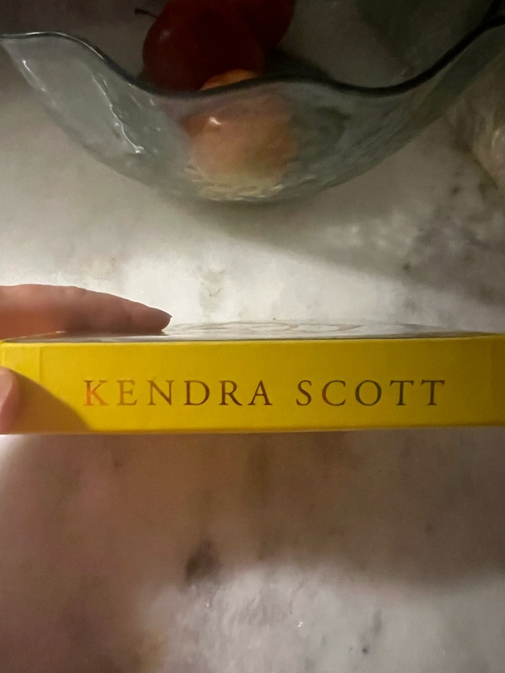 Kendra Scott White Trinket Dish with Gold Geometric Motif - Picture 3 of 4